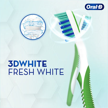 Oral-B 3D White Fresh Manual Toothbrush size 40 Medium, 2 Pieces