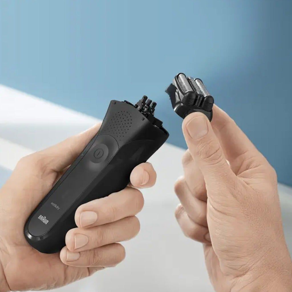 Braun Men Black Series 3 Rechargeable Electric Shaver 300F - Makkah Pharmacy