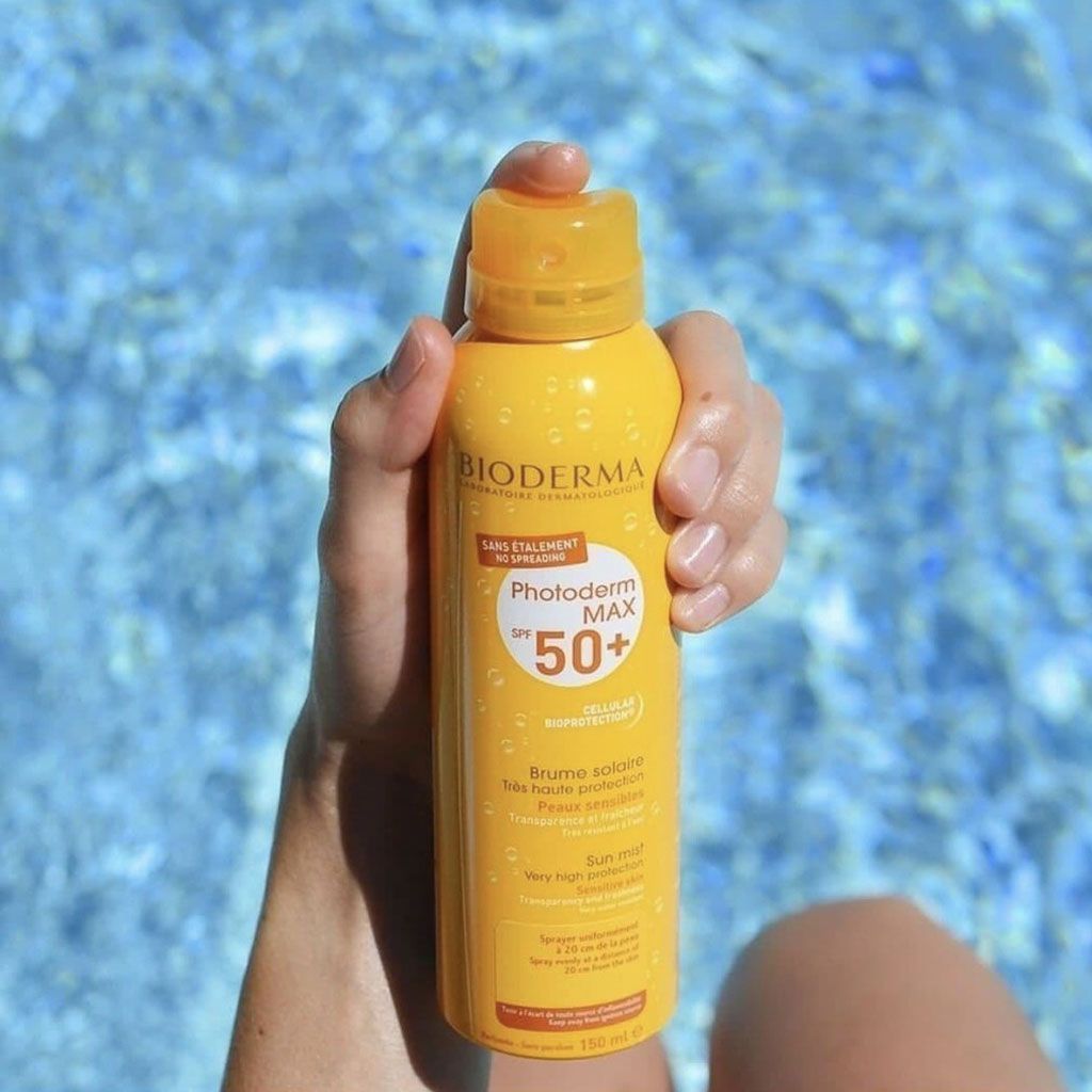 Bioderma Photoderm Brume Invisible Water-Resistant Moisturizing Sunscreen Spray for Sensitive Skin SPF50+, 150ml - Makkah Pharmacy